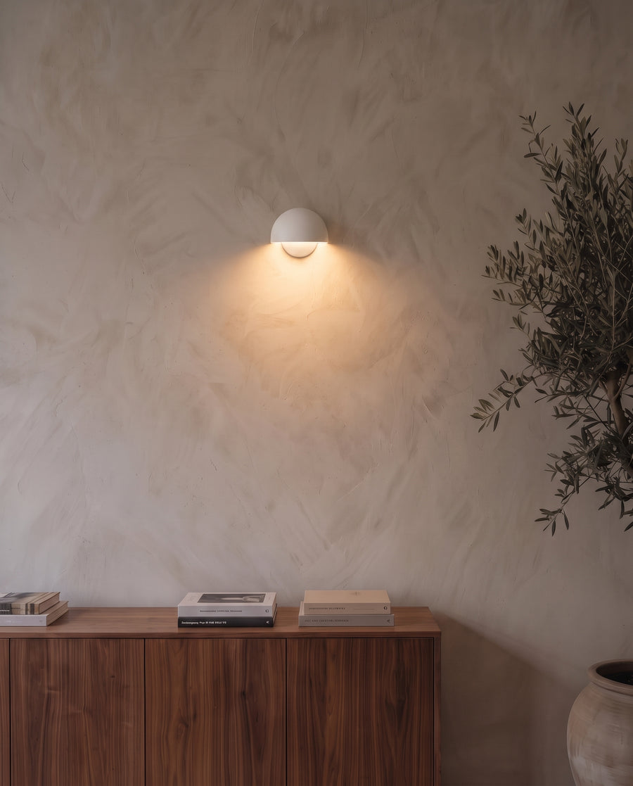 Cupola Wall Light | Half Dome, 360° Rotating, Colour: White in the living room (1)