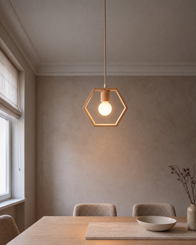 Grosseto Lampe Pendelleuchte mit Sechseck-Holzrahmen über dem Esstisch