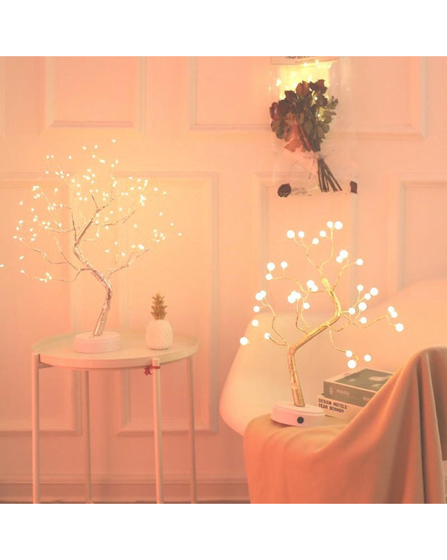 Kezaro London Lampe with 108 LED lights in white, modern desk lamp featuring sleek design and adjustable arm.