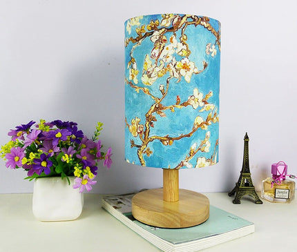 Kezaro Acerra Lampe with sleek modern design, white finish, and textured base, perfect for contemporary home decor.