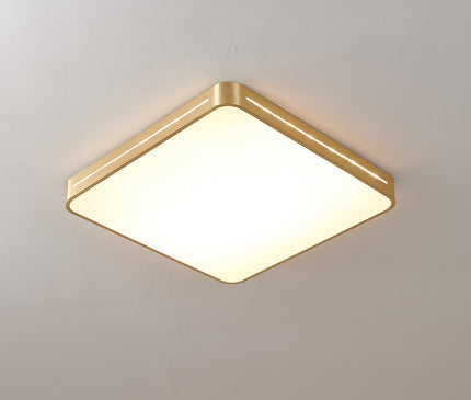 Kezaro Elios Deckenlampe in Messing-Optik, flache LED-Deckenleuchte mit drei Lichtfarben für Innenräume.
