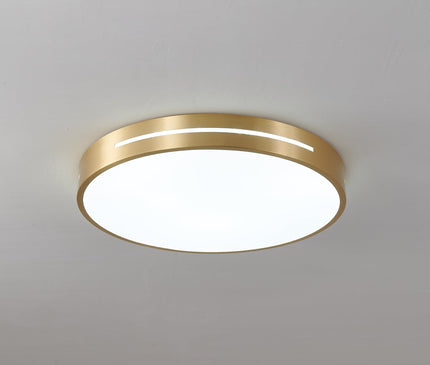 Kezaro Elios Deckenlampe mit Messinggehäuse, runde LED-Deckenleuchte mit drei Farbtemperaturen für Wohnräume.
