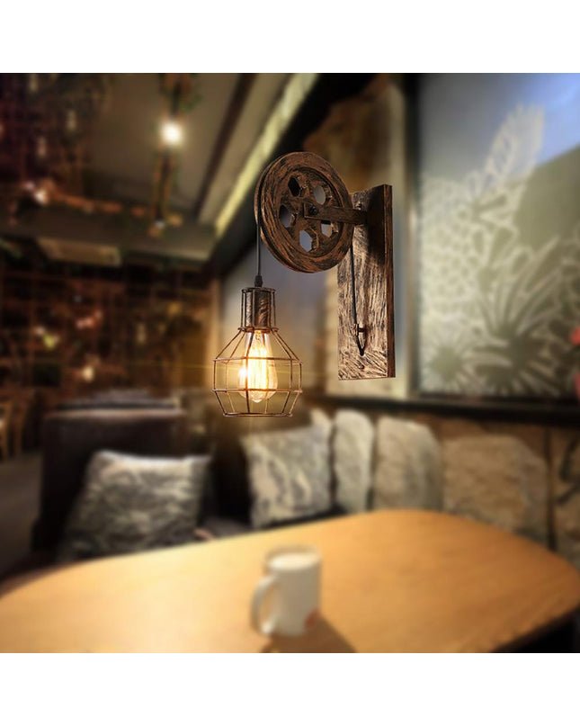 Kezaro Trento Lampe with round rust-colored metal shade and modern design, ideal for contemporary home lighting.