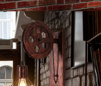 Kezaro Trento Lampe with a round, rust-colored metal base and a white fabric lampshade, stylish modern table lamp.