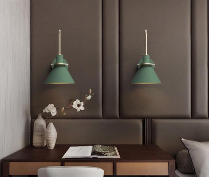 Kezaro Lecce black wall lamp with modern design, featuring a sleek metal finish and minimalist style.