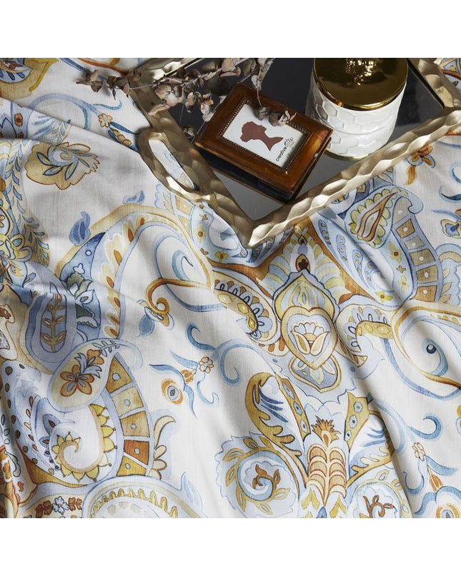Kezaro Ravenna bedding set with a fitted sheet, duvet cover, and pillowcases in 180x210cm, featuring stylish, soft fabric.