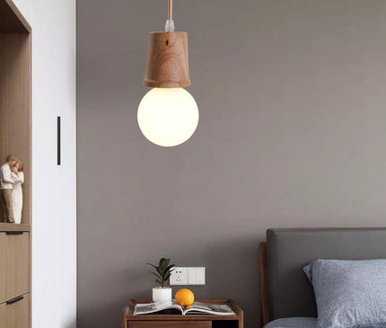 White Grosseto Lampe by Kezaro featuring a sleek modern design with a white finish and minimalist aesthetic.